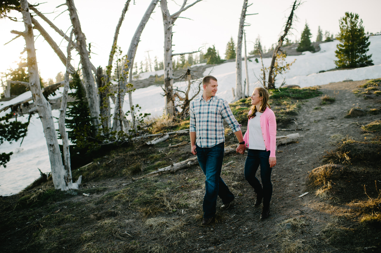 timberline-lodge-oregon-engagement-025.jpg