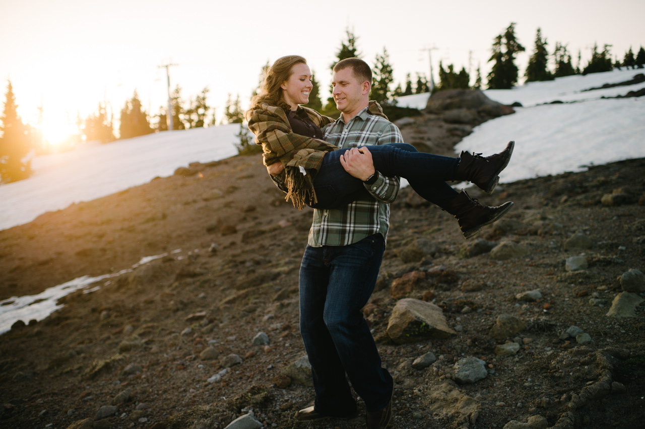 timberline-lodge-oregon-engagement-034.jpg