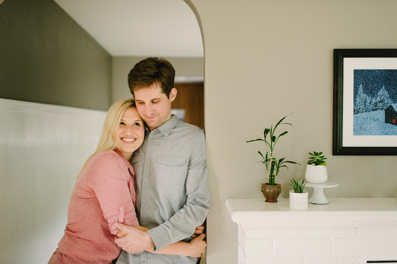 portland-engagement-in-home-013.jpg