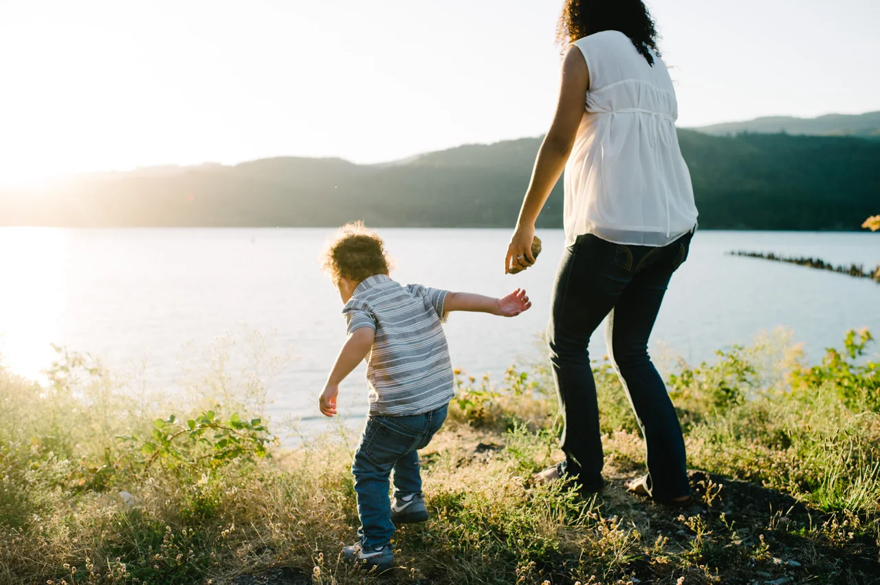 columbia-gorge-family-photographs-maternity-35.jpg