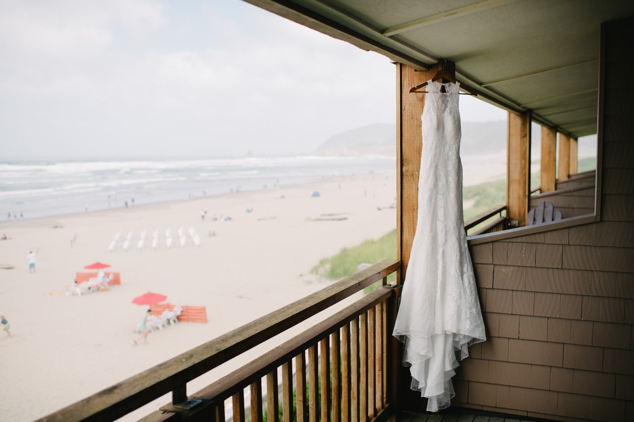 surfsand-resort-cannon-beach-wedding-009.jpg