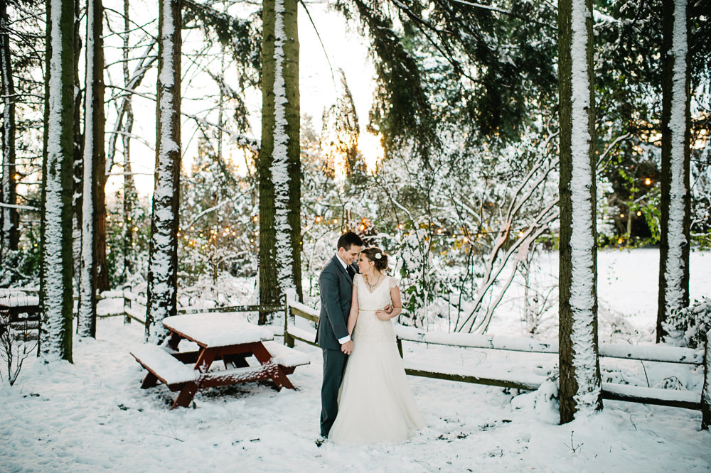 portland-winter-snow-wedding-031.jpg