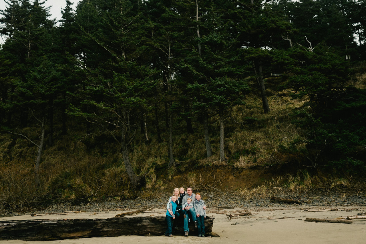 cannon-beach-arch-cape-oregon-family-photos-012.jpg