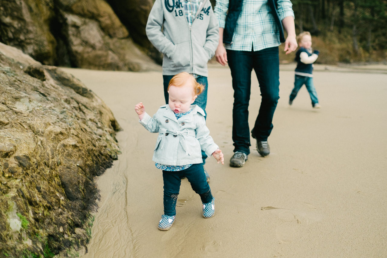 cannon-beach-arch-cape-oregon-family-photos-019.jpg