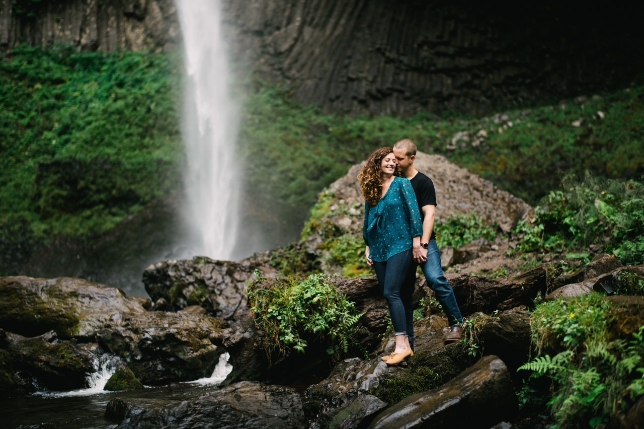 latourell-falls-columbia-gorge-engagement-022.jpg