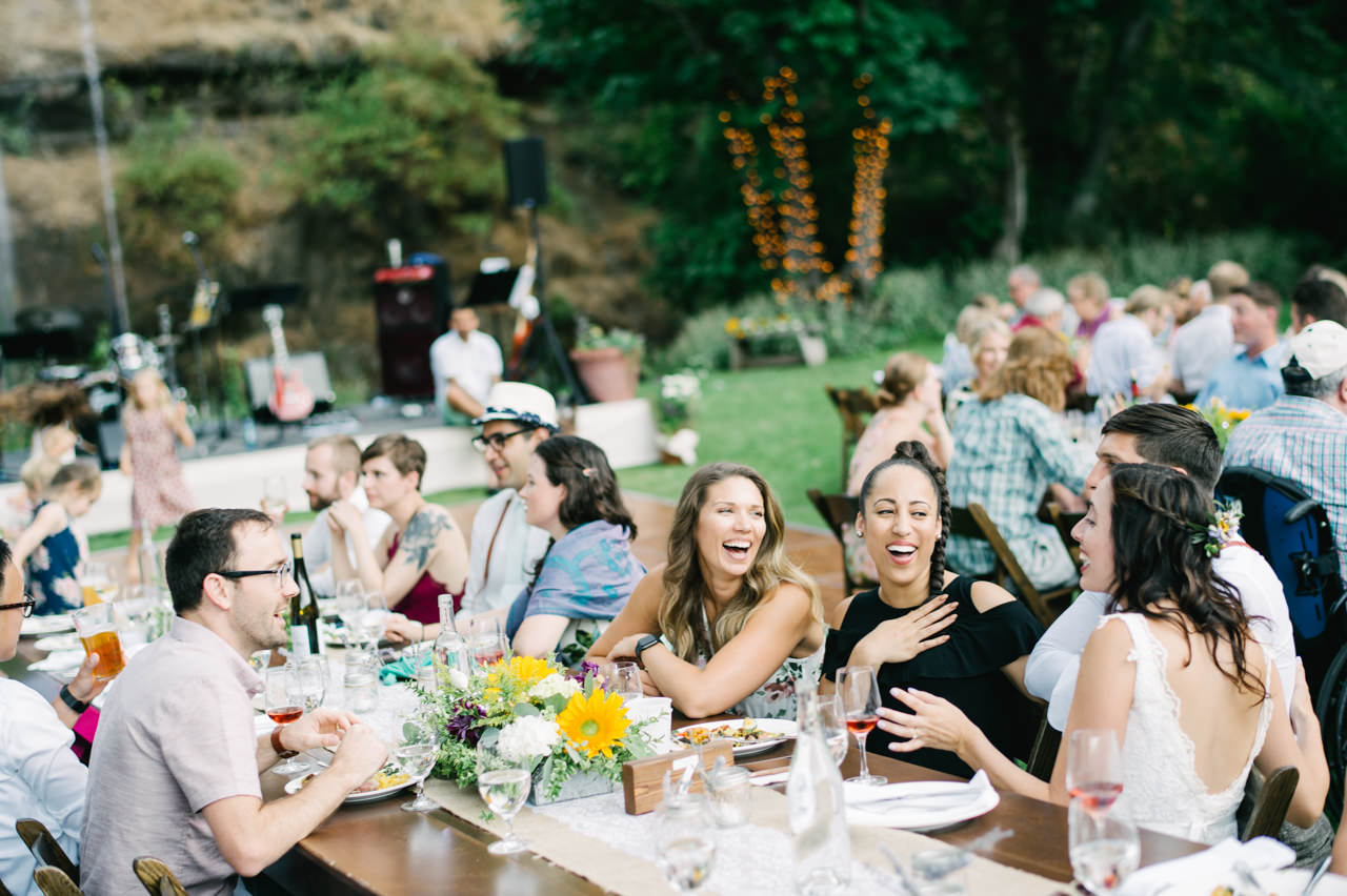 the-dalles-columbia-gorge-backyard-wedding-081.jpg