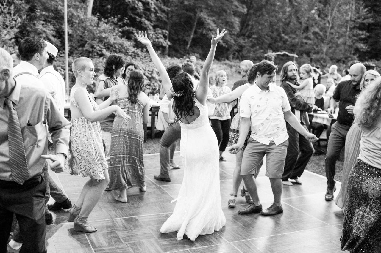the-dalles-columbia-gorge-backyard-wedding-112.jpg