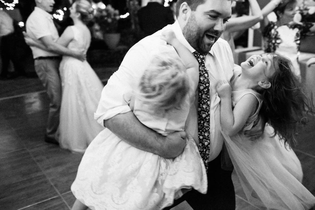 backyard-vancouver-washington-wedding-082.jpg