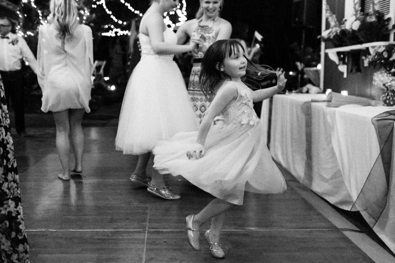 backyard-vancouver-washington-wedding-098.jpg