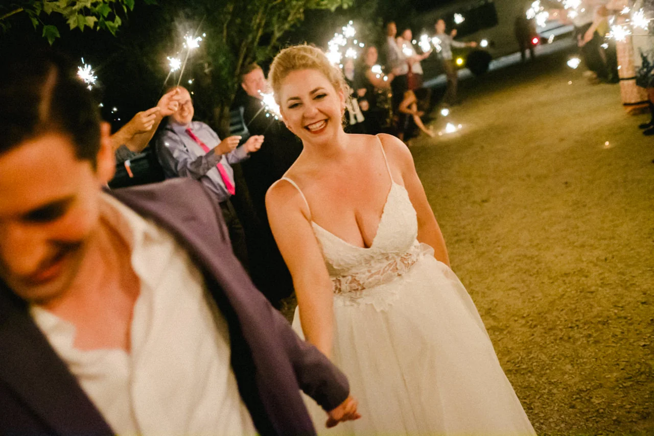 backyard-vancouver-washington-wedding-115.jpg