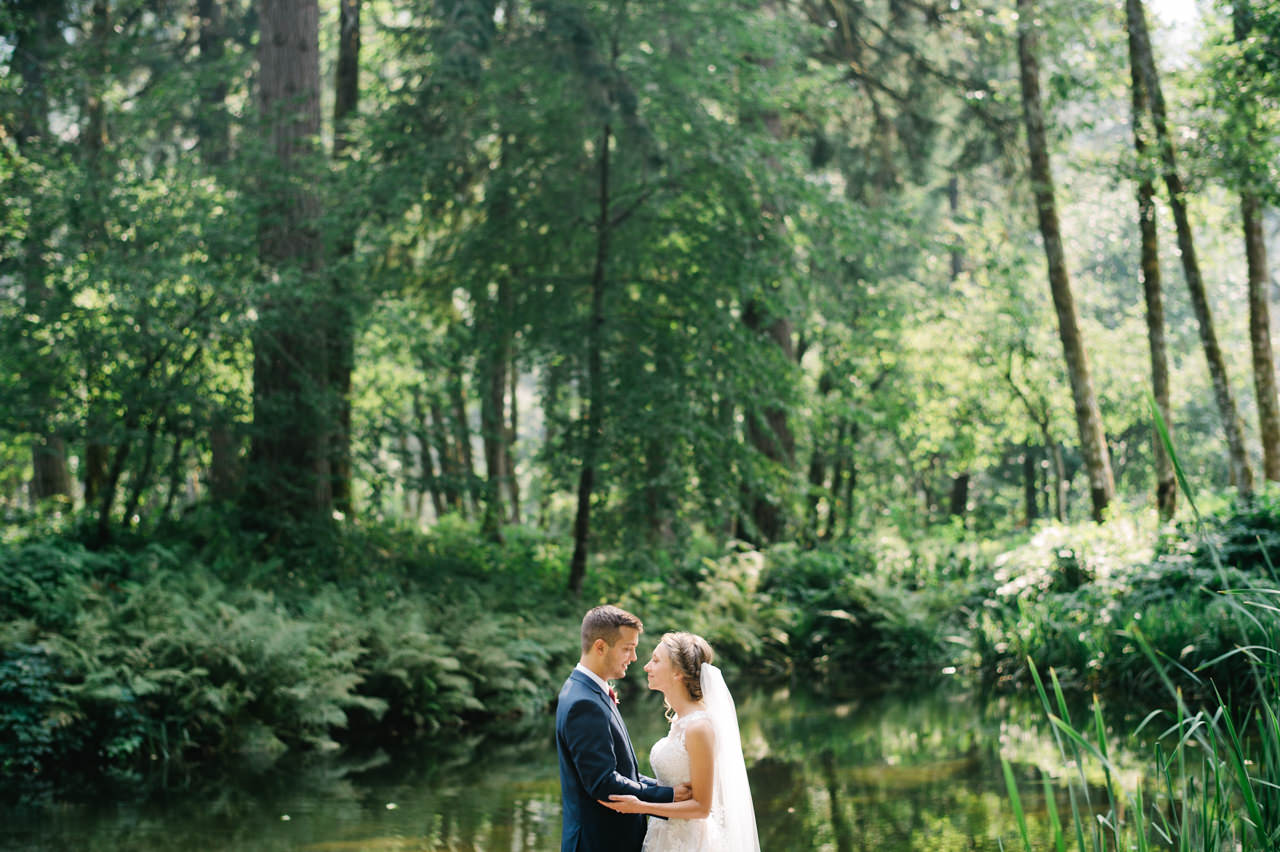 bridal-veil-lakes-oregon-wedding-039a.jpg