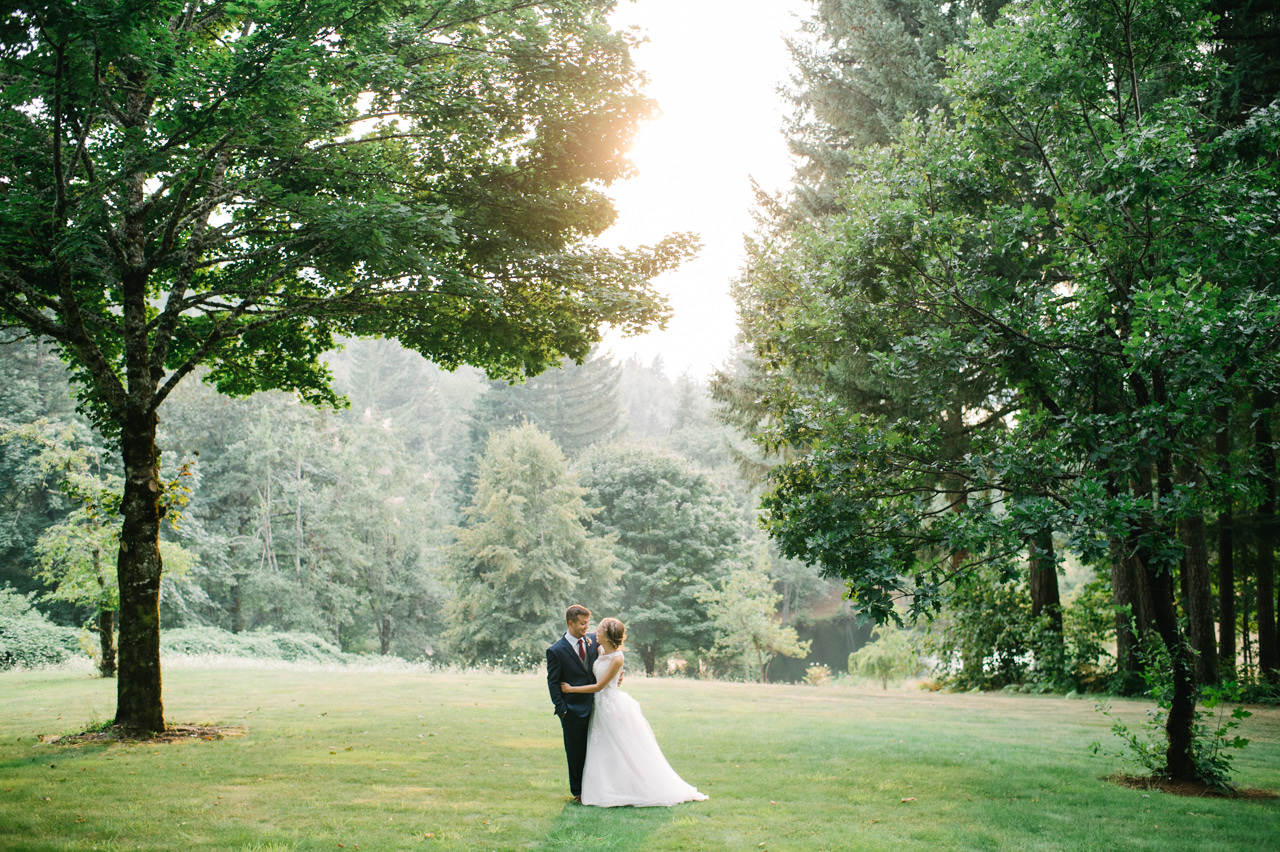 bridal-veil-lakes-oregon-wedding-079.jpg