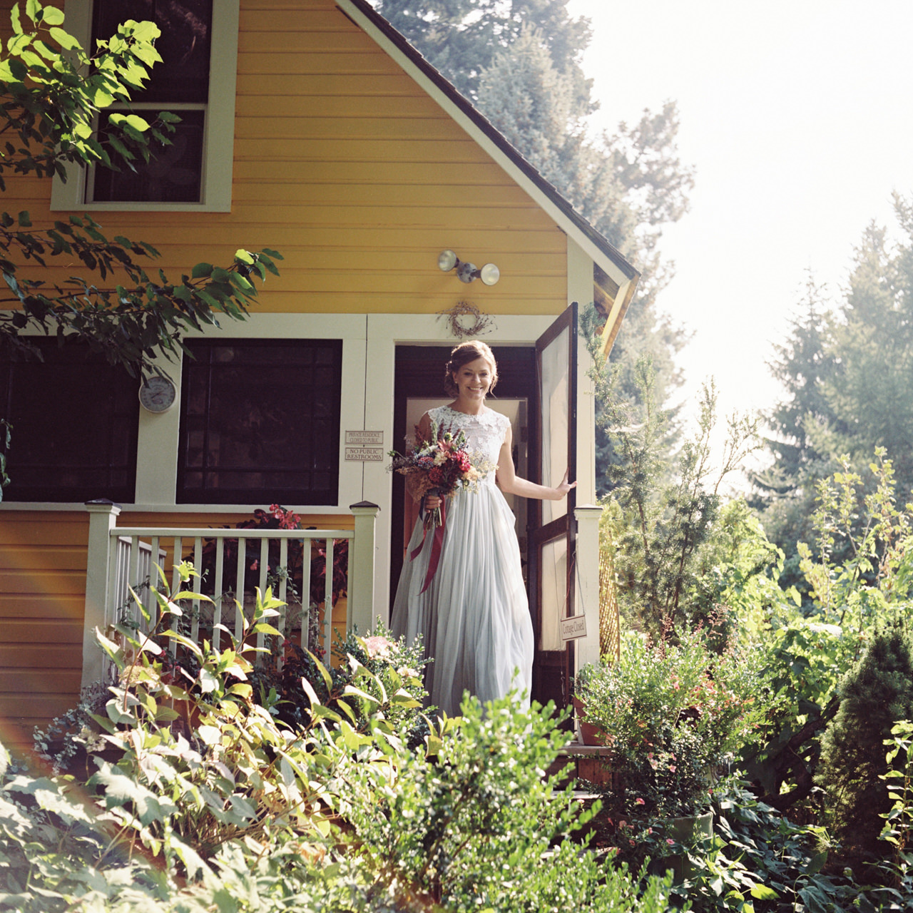 mt-hood-organic-farms-film-wedding-01.jpg