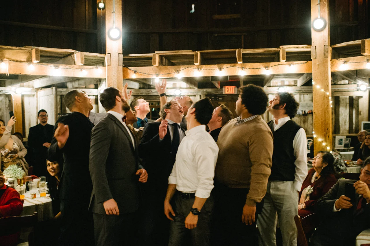 mcmenamins-cornelius-pass-wedding-089.jpg