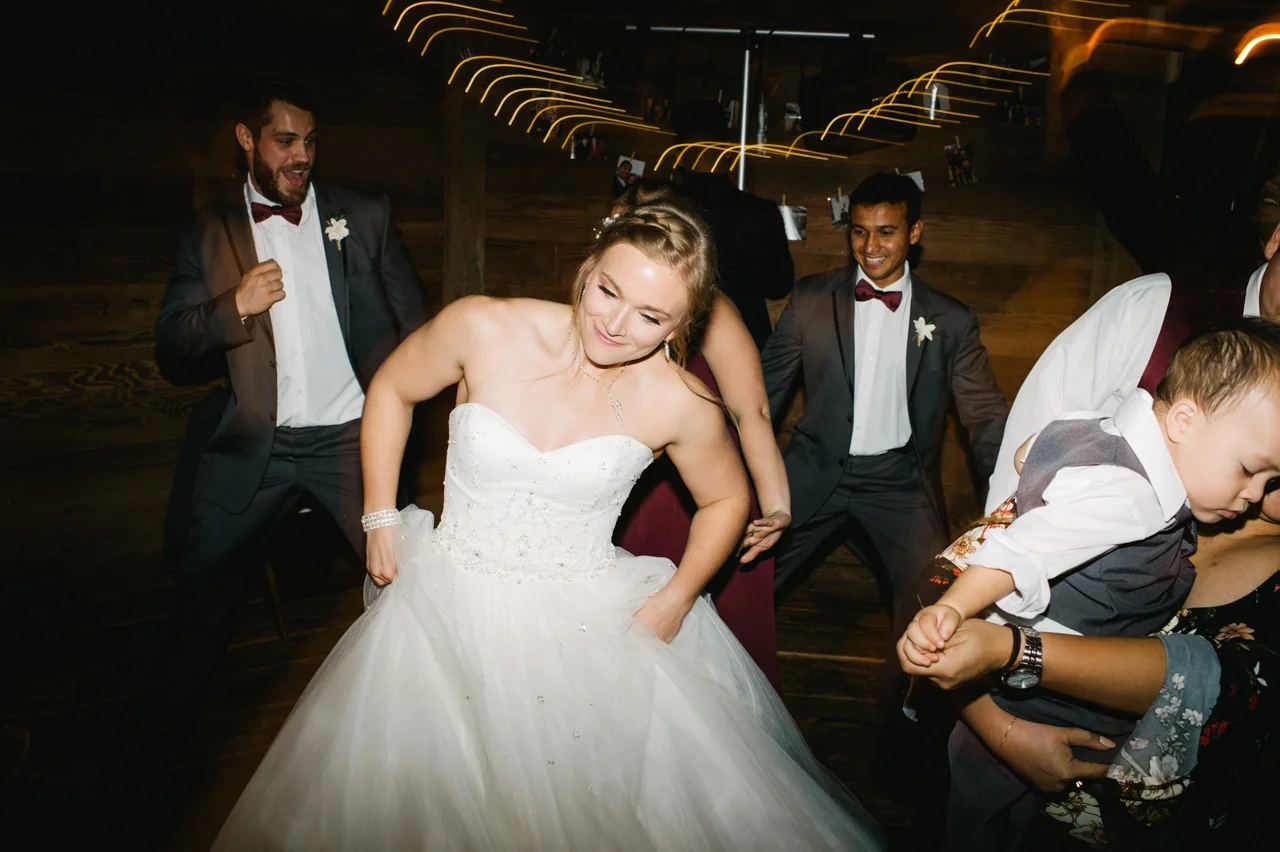 mcmenamins-cornelius-pass-wedding-094a.jpg