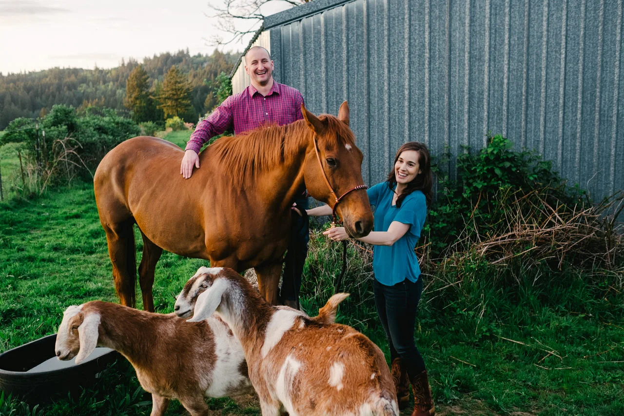 portland-farm-engagement-photos-036.jpg