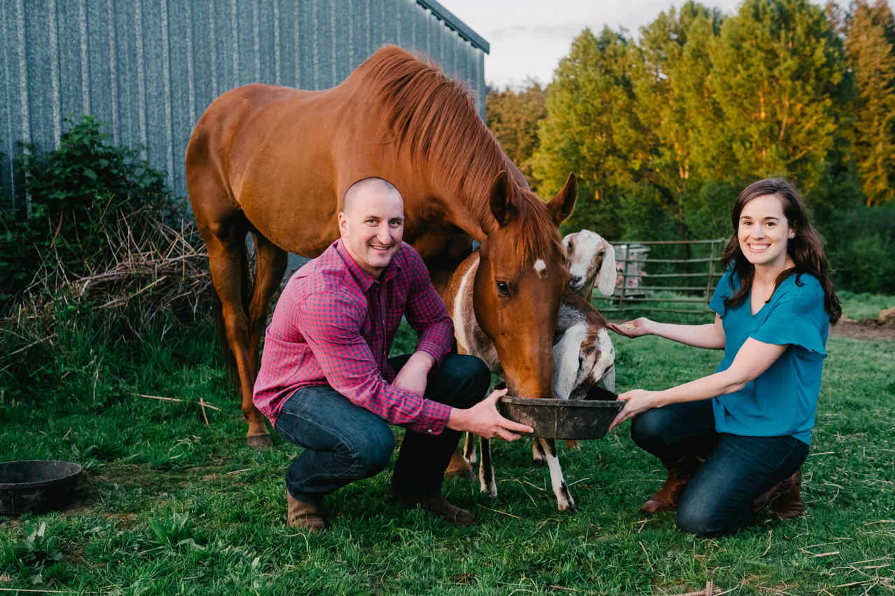 portland-farm-engagement-photos-037.jpg