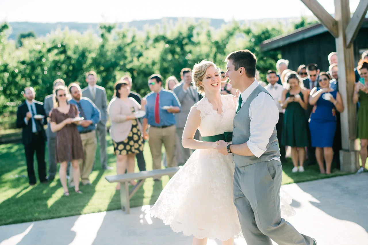 mt-view-orchards-oregon-wedding-092.jpg