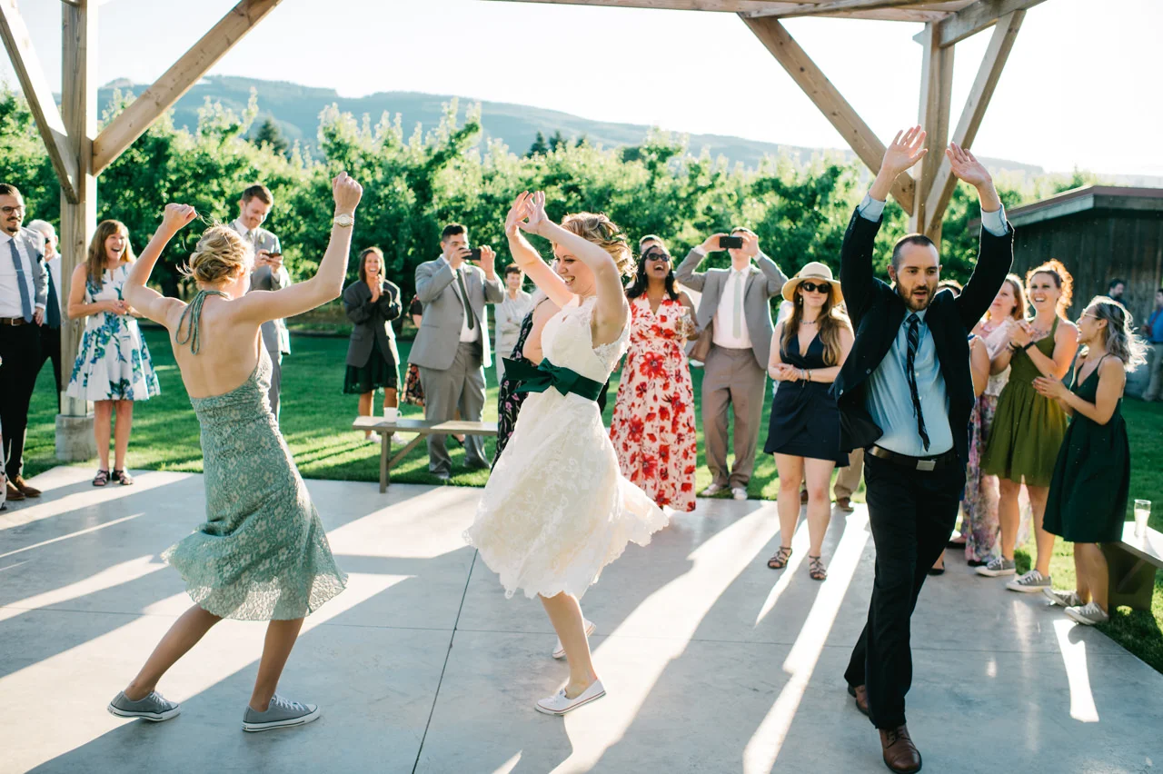 mt-view-orchards-oregon-wedding-105.jpg
