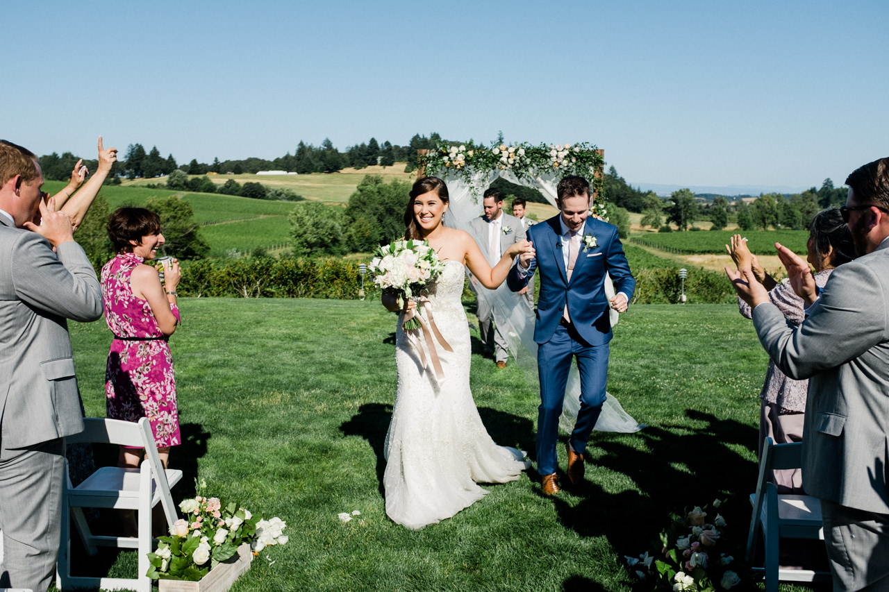 zenith-vineyards-salem-oregon-wedding-060.jpg