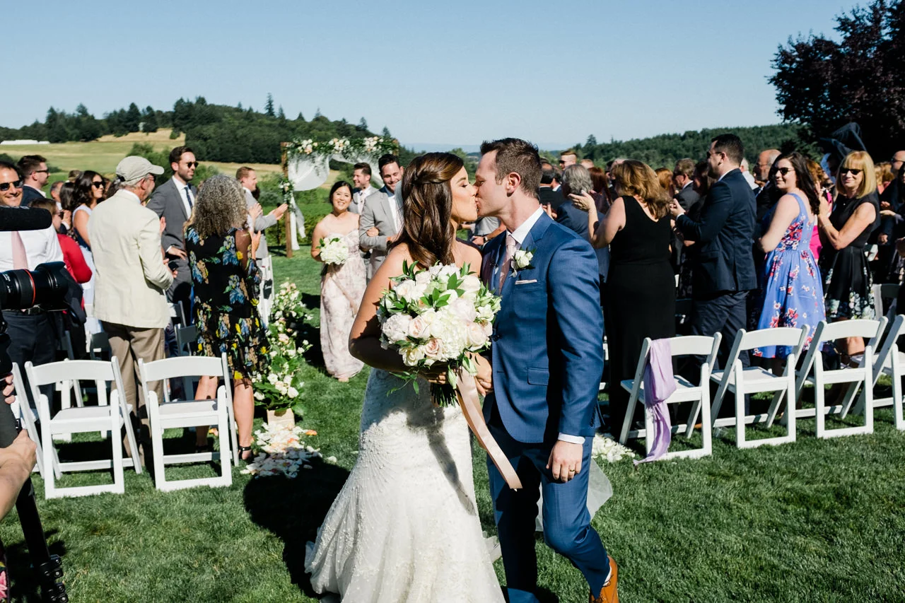 zenith-vineyards-salem-oregon-wedding-062.jpg