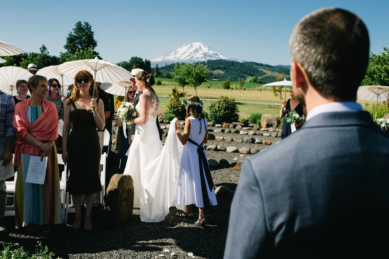 trout-lake-abbey-washington-wedding-049.jpg