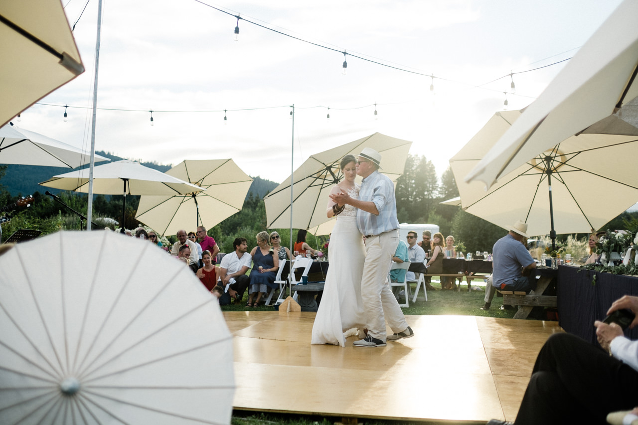 trout-lake-abbey-washington-wedding-097.jpg