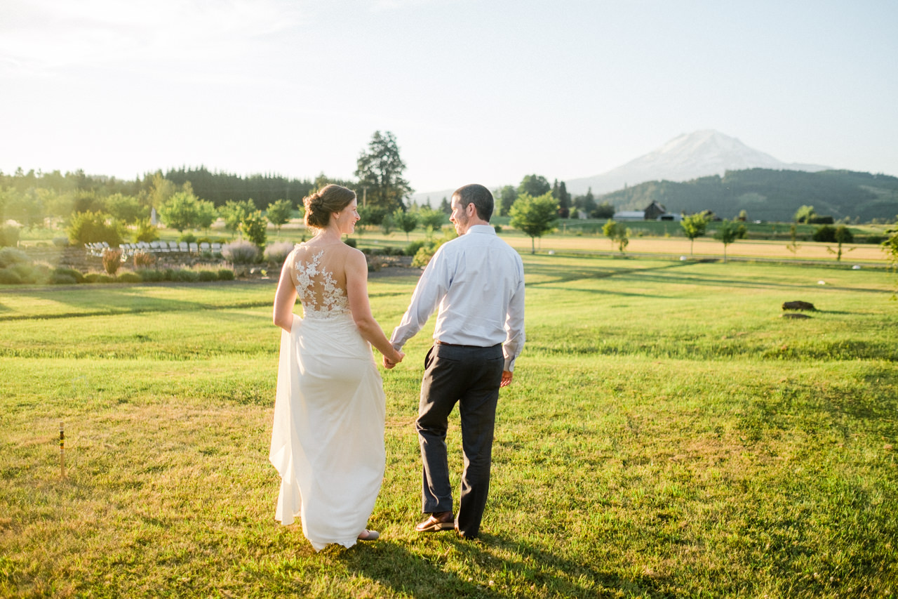 trout-lake-abbey-washington-wedding-112.jpg