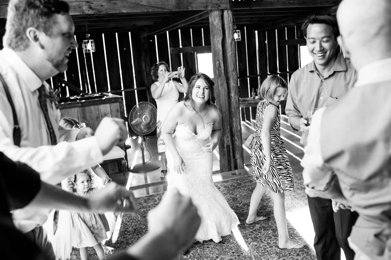 tin-roof-barn-washington-wedding-093.jpg