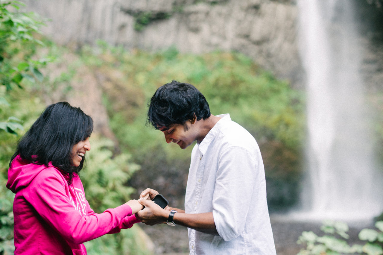 portland-latourell-falls-proposal-engagement-014.jpg