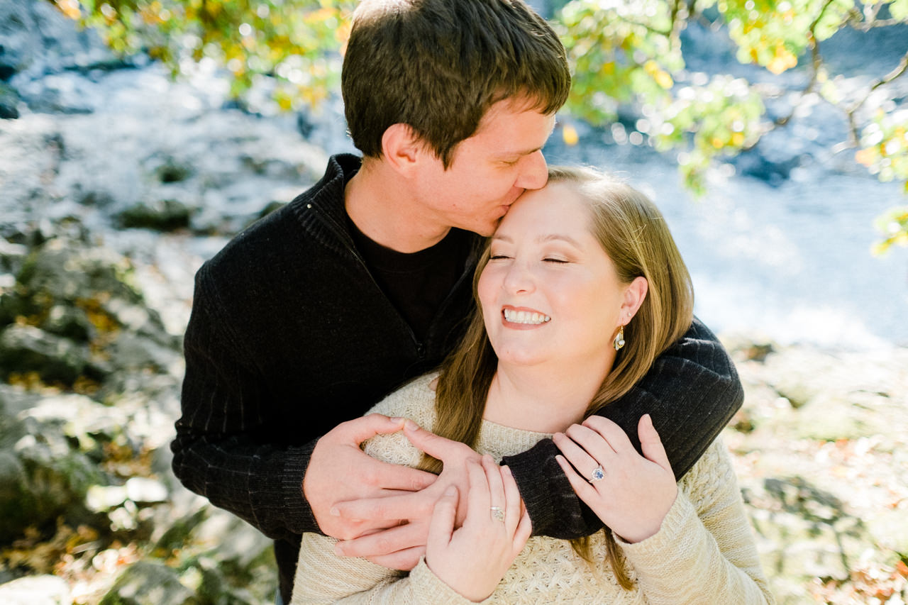 washougal-river-fall-engagement-09.jpg