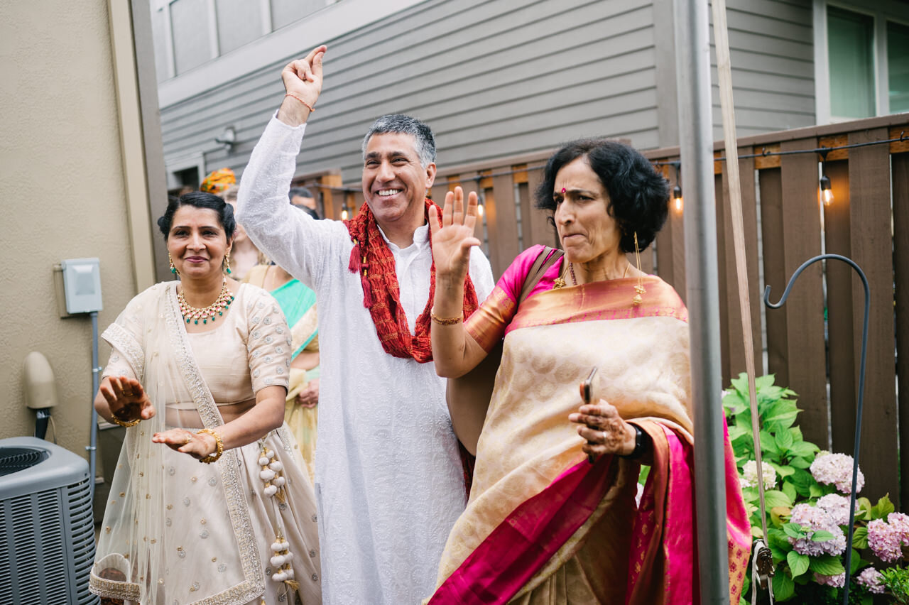  Aunt and uncle dance upon arrival at Indian wedding 