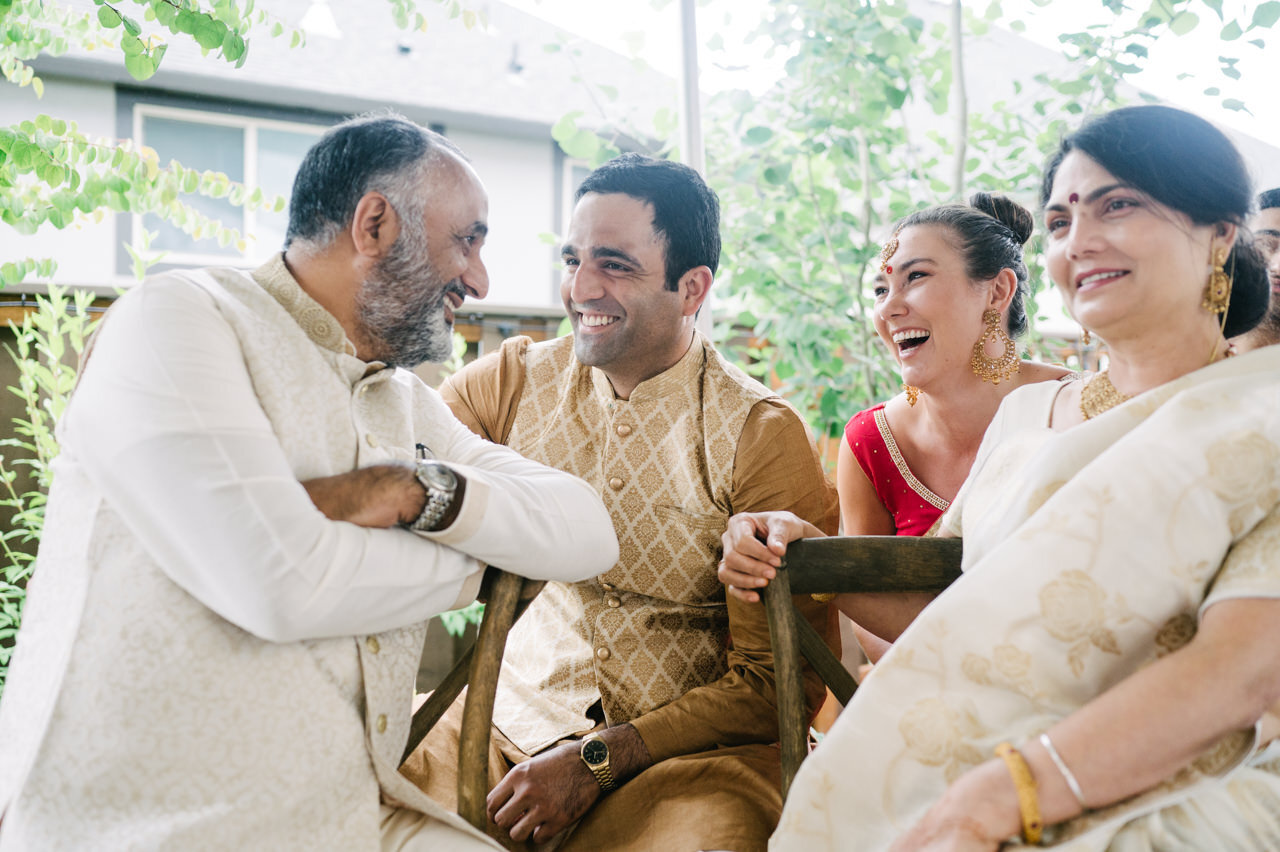  Funny moment between wedding guests at indian wedding 