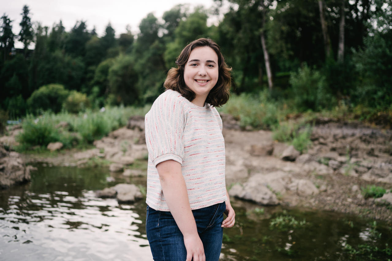 george-rogers-park-lake-oswego-senior-portraits-024.jpg