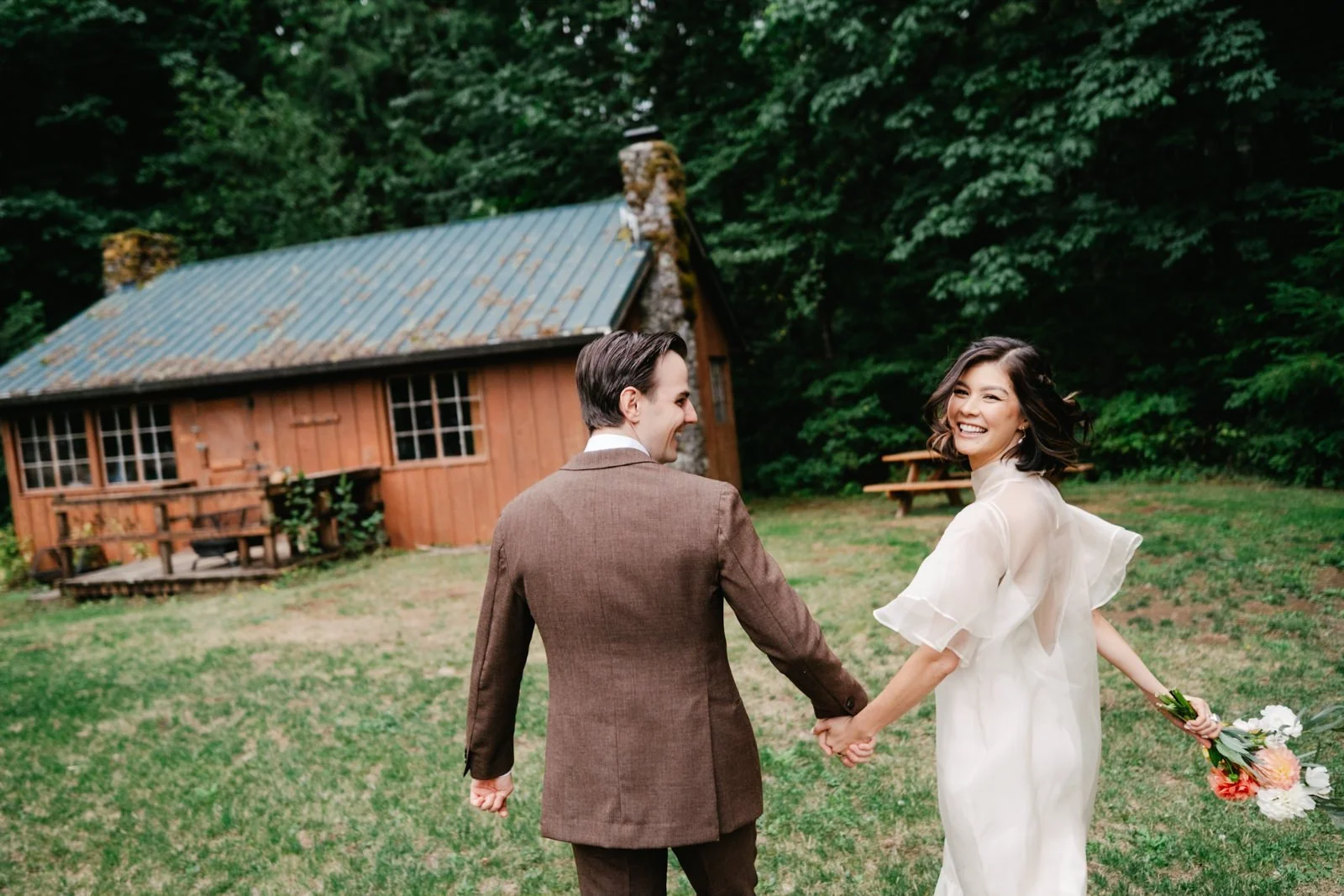 camp namanu oregon forest wedding