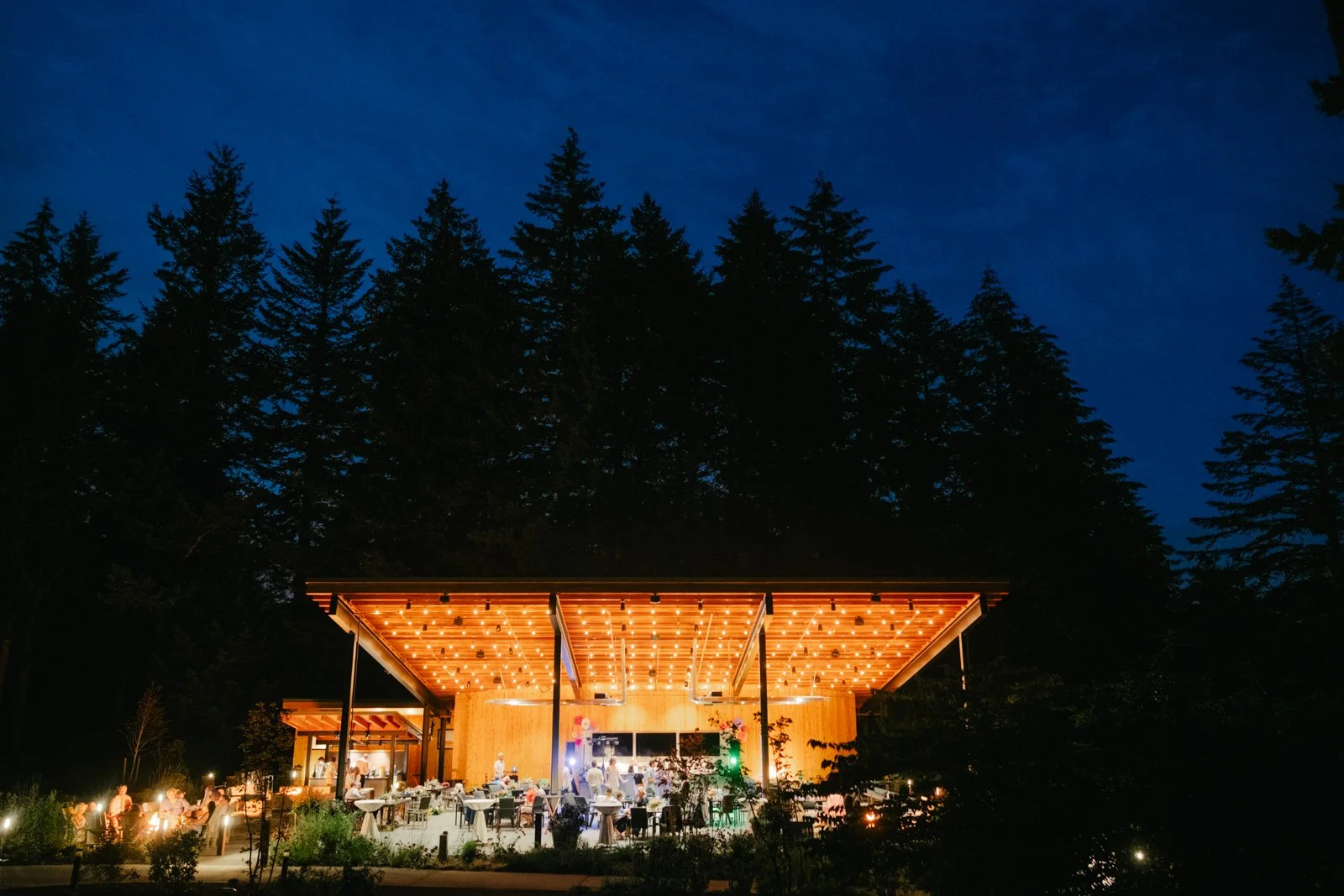 skamania-lodge-moonlight-pavilion-wedding-059.JPG