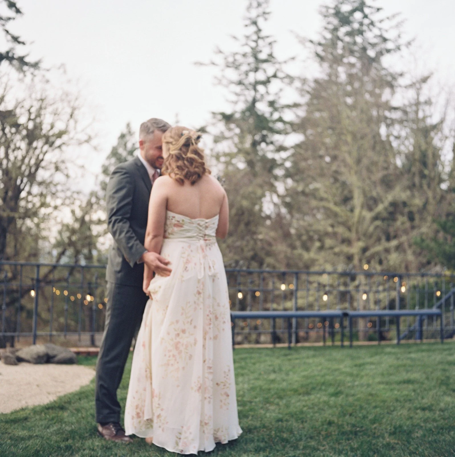 mount-tom-winter-wedding-007.JPG