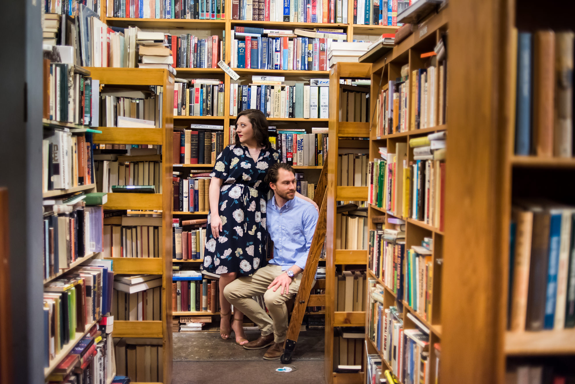 omaha book store engagement photos-015.jpg