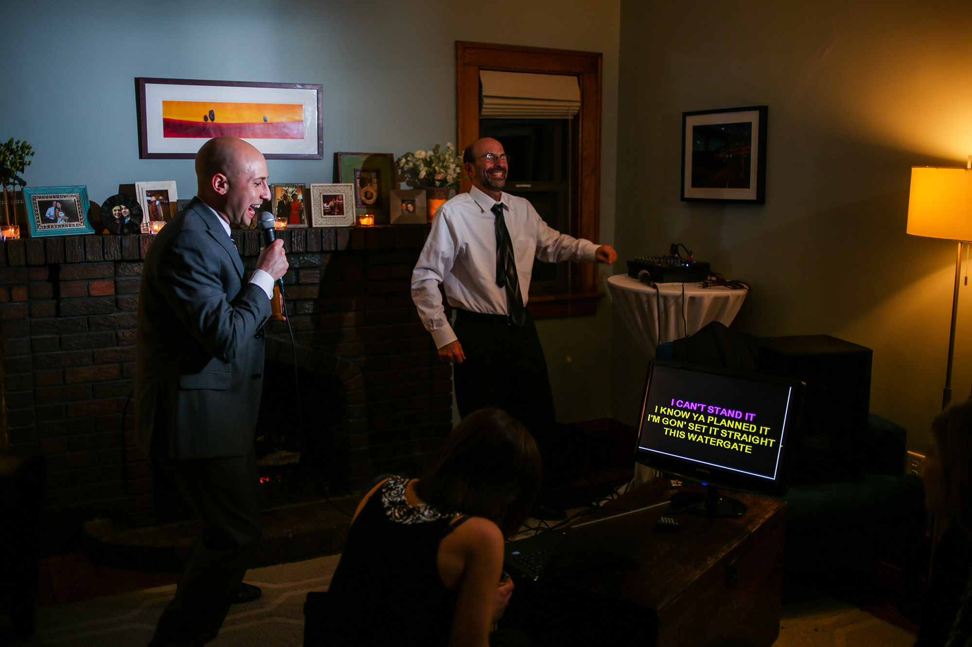 KARAOKE AT OMAHA WEDDING.jpg