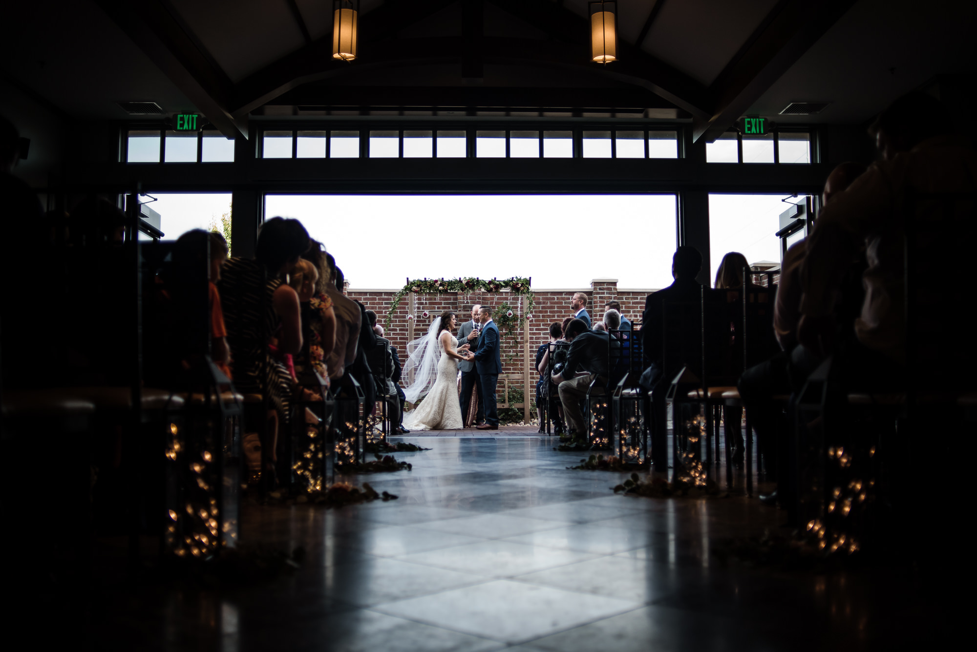 KEVIN-STACY-NOAHS-EVENT-VENUE-OMAHA-WEDDING-PHOTOGRAPHER-019.jpg