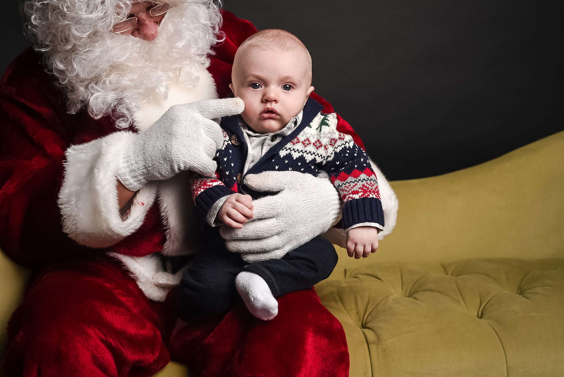 santa-photos-in-omaha-family-photographer.jpg