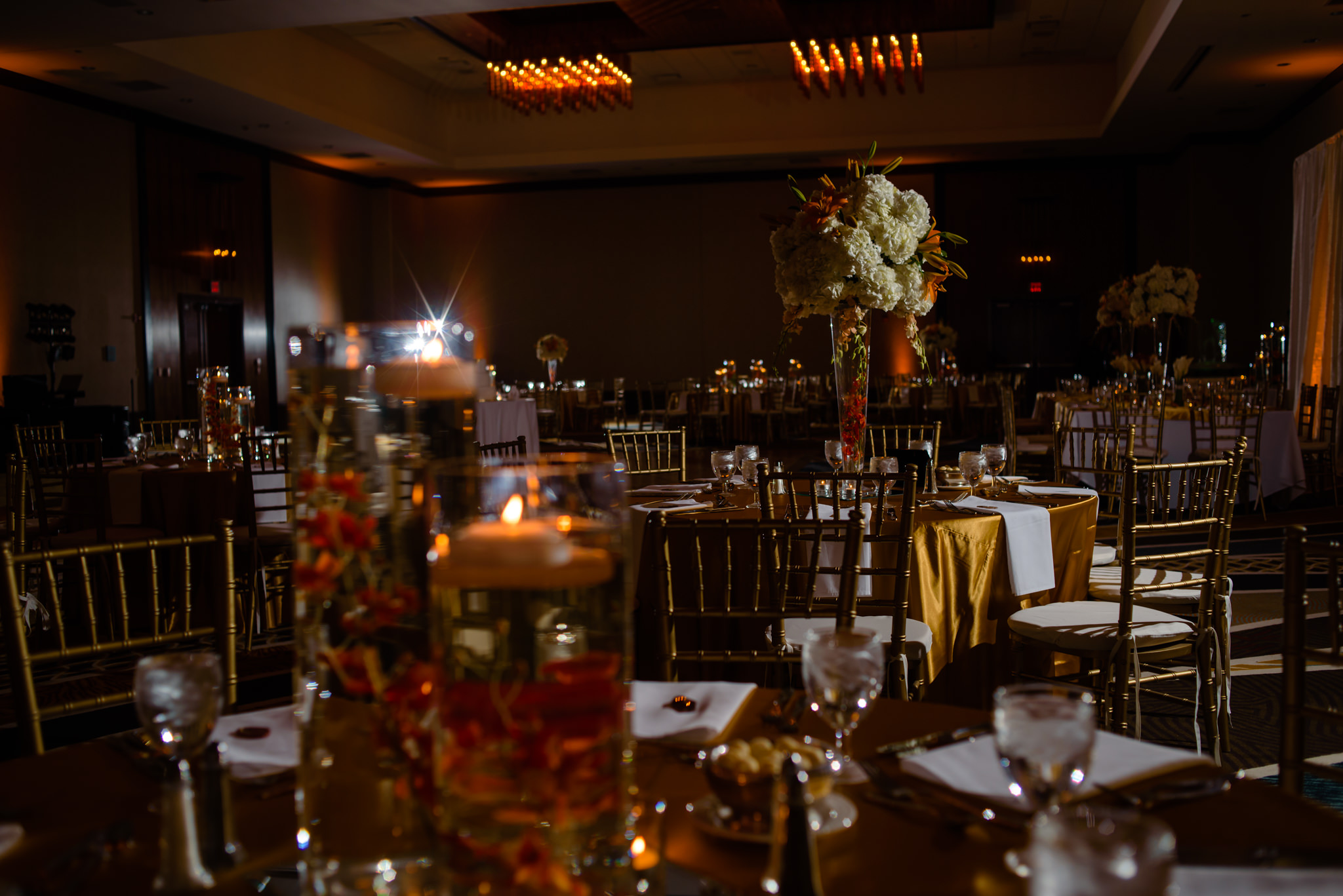 HILTON-OMAHA-WEDDING-PHOTOGRAPHER-JM-STUDIOS-OMAHA-LIV-BRICE-034.jpg