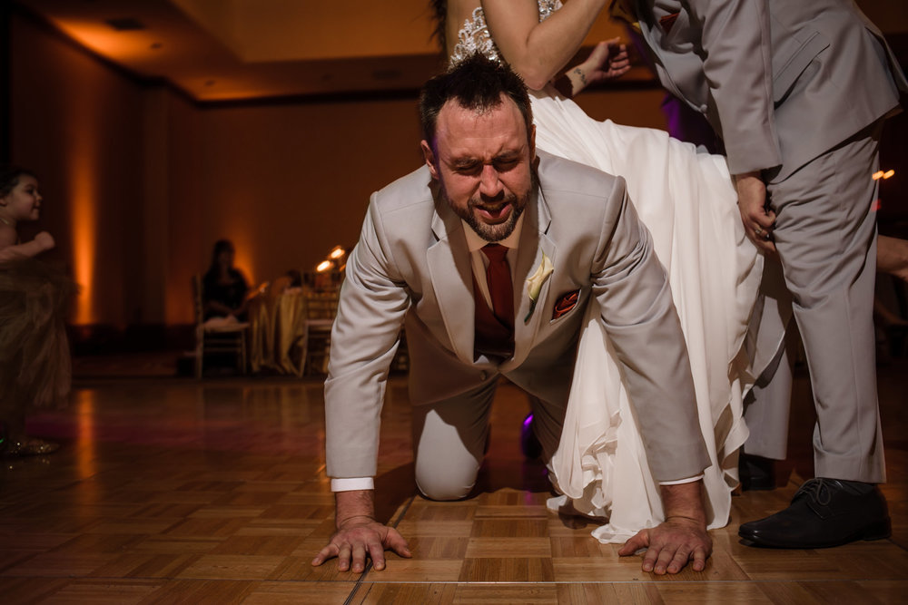 HILTON-OMAHA-WEDDING-PHOTOGRAPHER-JM-STUDIOS-OMAHA-LIV-BRICE-037.jpg