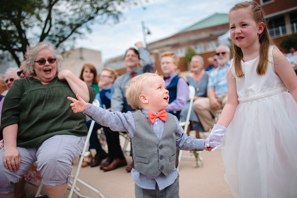 iowa-wedding-photography-wedding-photojournalism-jm-studios-omaha-joshua-laura.jpg