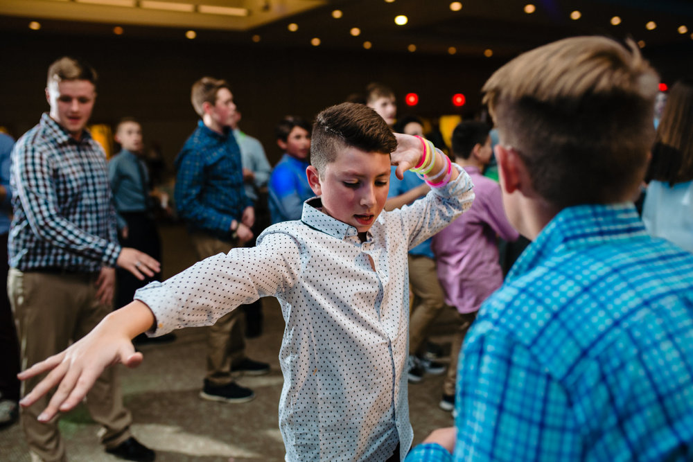 TEMPLE-ISRAEL-BAT-MITZVAH-PHOTOGRAPHER-OMAHA-JM-STUDIOS-032.jpg