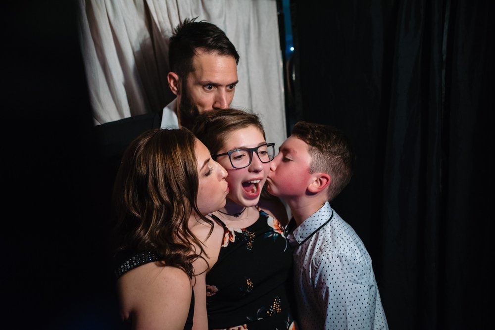 TEMPLE-ISRAEL-BAT-MITZVAH-PHOTOGRAPHER-OMAHA-JM-STUDIOS-038.jpg