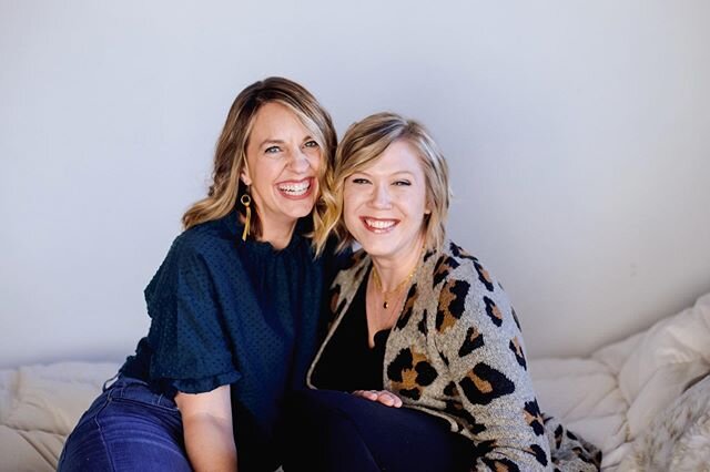 Merry Christmas, kittens!
❤️ Janine + McKenzie
.
.
.
#omaha #omahanebraska #iowa #oldmarketomaha #besties #alliwantforchristmasisyou #midwestphotographer #nebraskaphotographer #iowaphotographer #nebraskabusiness