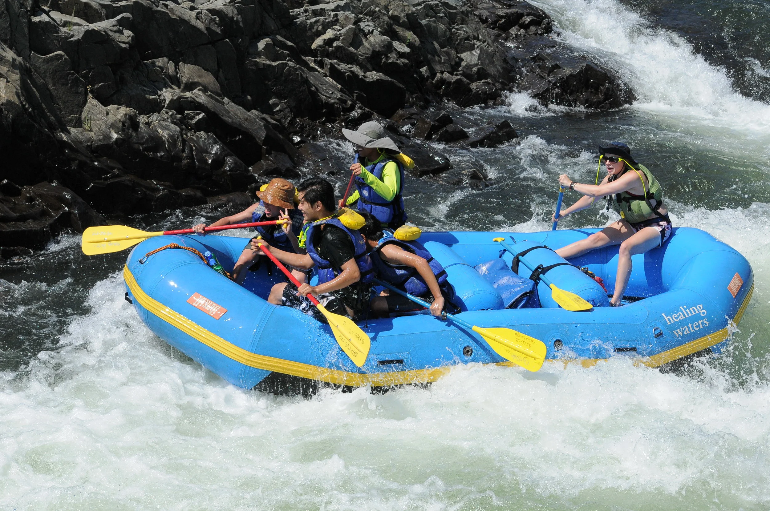 Brothers Group / Corazones Unidos (Highland) / Austin / - Raft Weekend 10