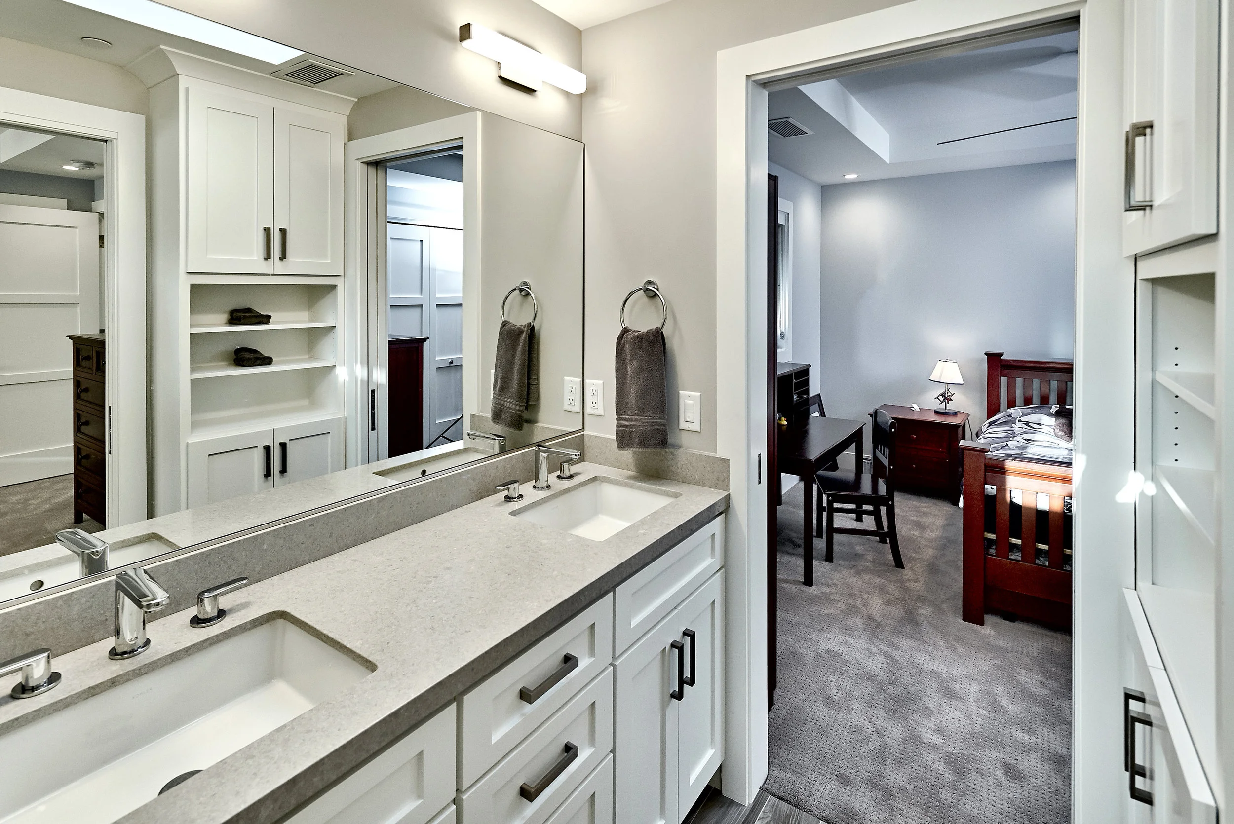 1331HollyA 47.jpg