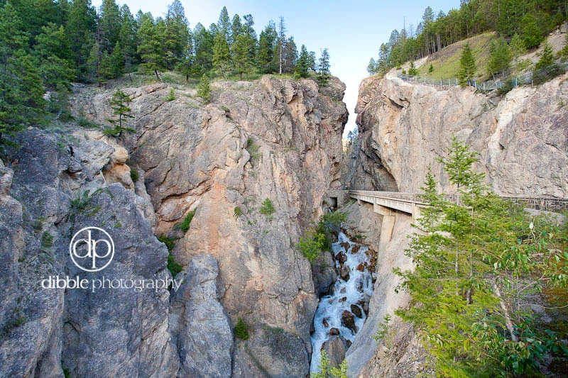 25-sinclair-canyon1.jpg